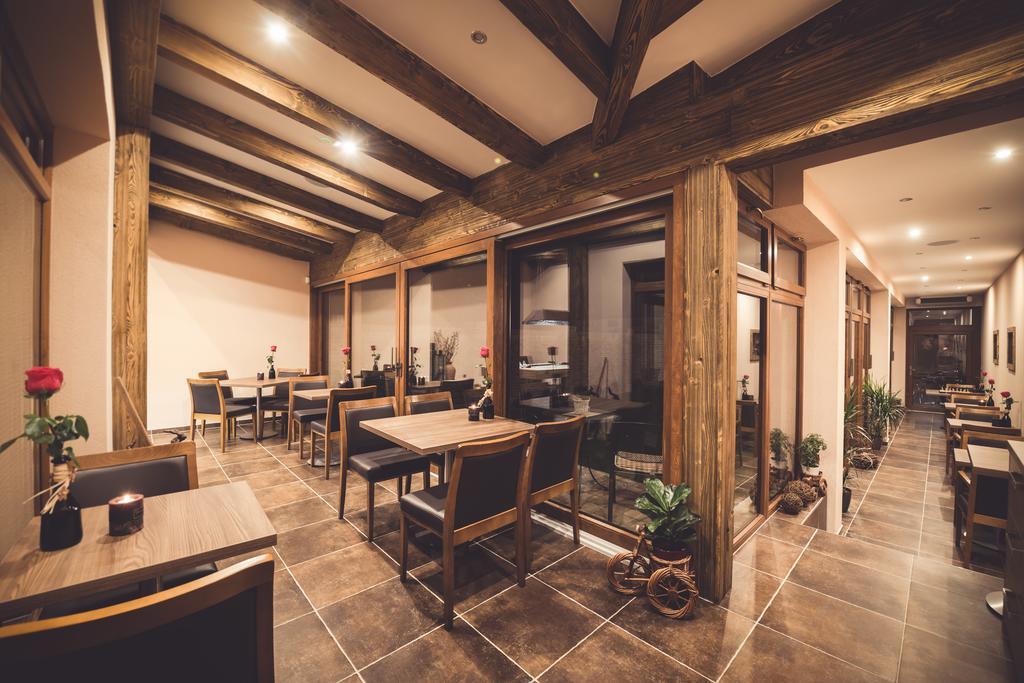 Penzion Víno Hruška Blatnička Blatnicka Exterior foto