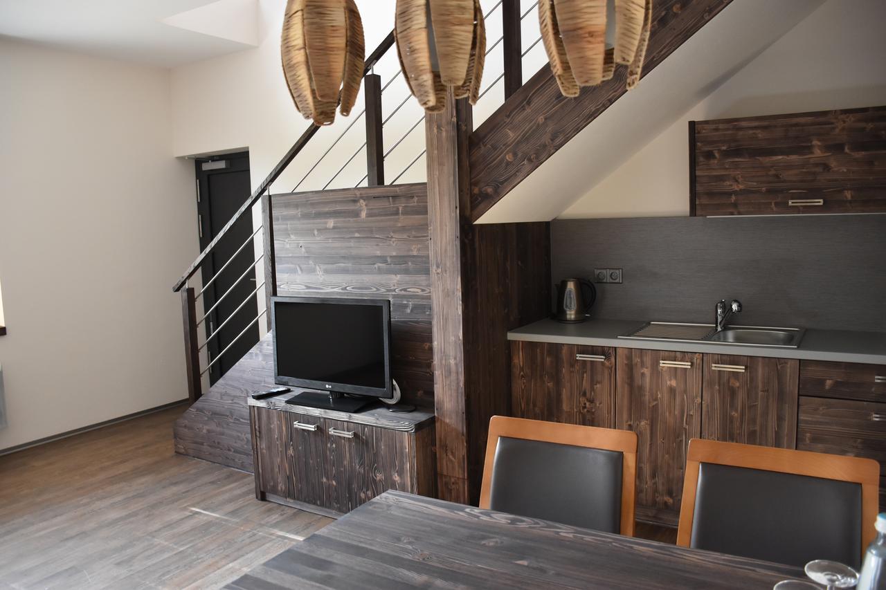 Penzion Víno Hruška Blatnička Blatnicka Exterior foto