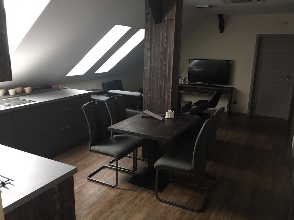 Penzion Víno Hruška Blatnička Blatnicka Exterior foto